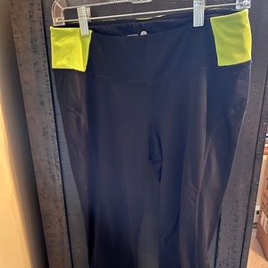 Old navy active crops